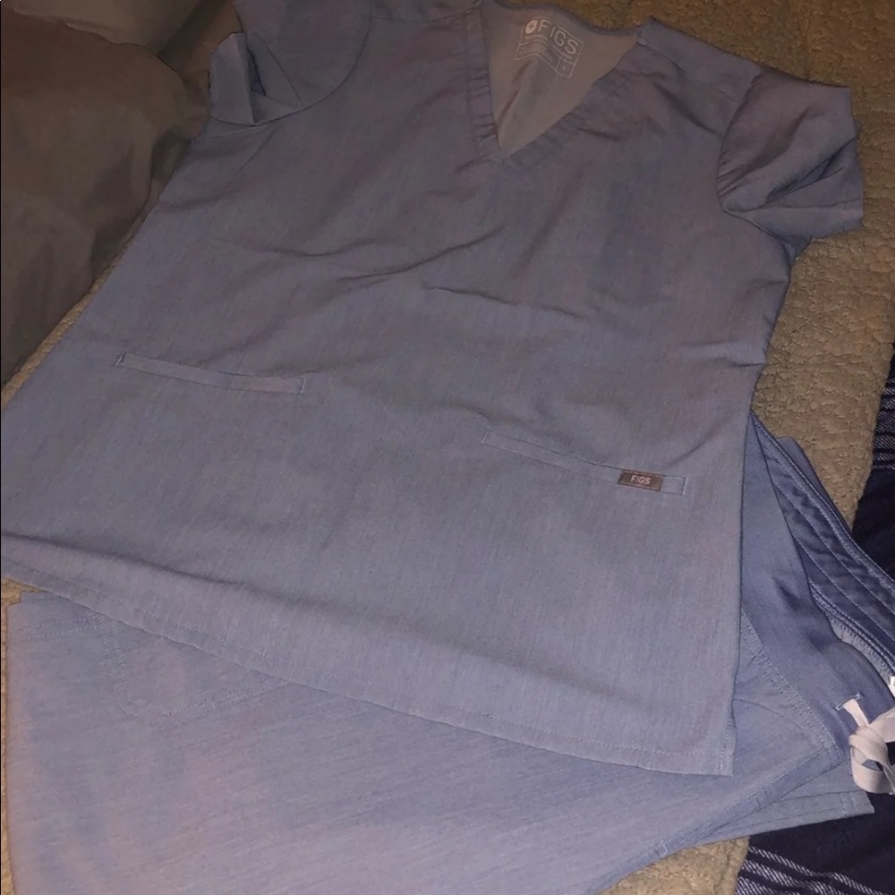 Like New FIGS Scrub set Heather Indigo